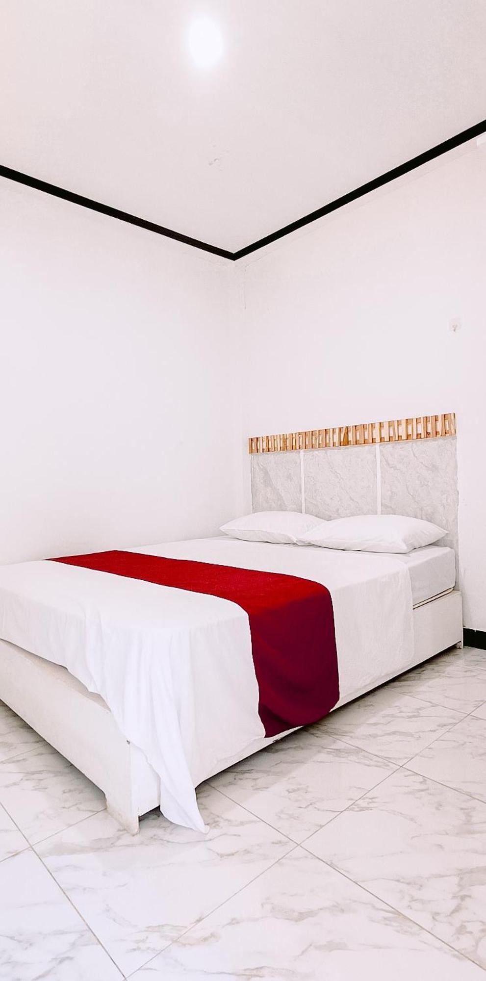 Getrudis Guesthouse Labuan Bajo Dış mekan fotoğraf